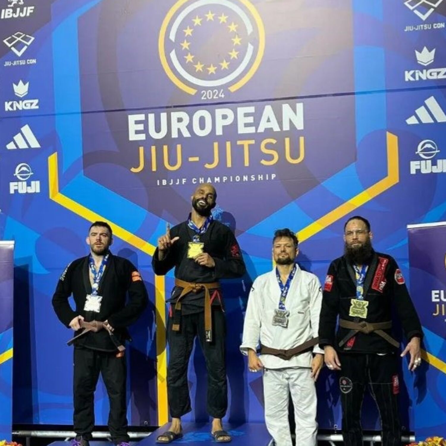 100% chez vous dans les  PO avec PHILIPPE : Furakao Jiu-Jitsu avec...
