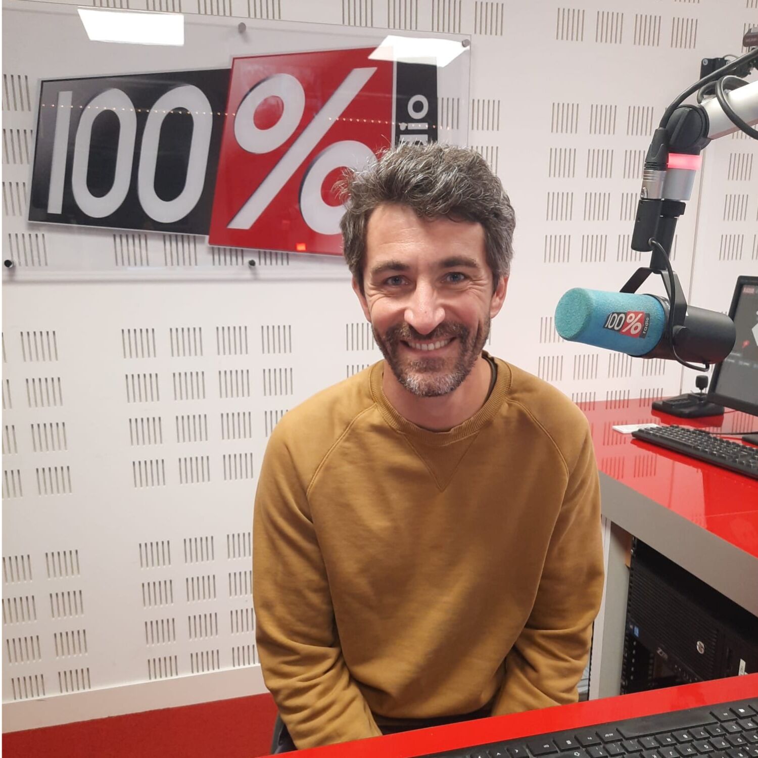 LES HALLES DE LA CARTOUCHERIE en fête- Nicolas Pozmanoff sur 100%