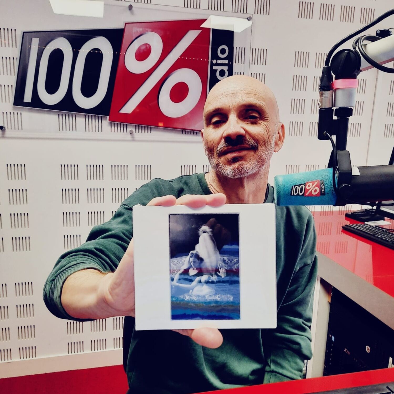 LA CHOZE sort un clip- Olivier Chauzy sur 100%