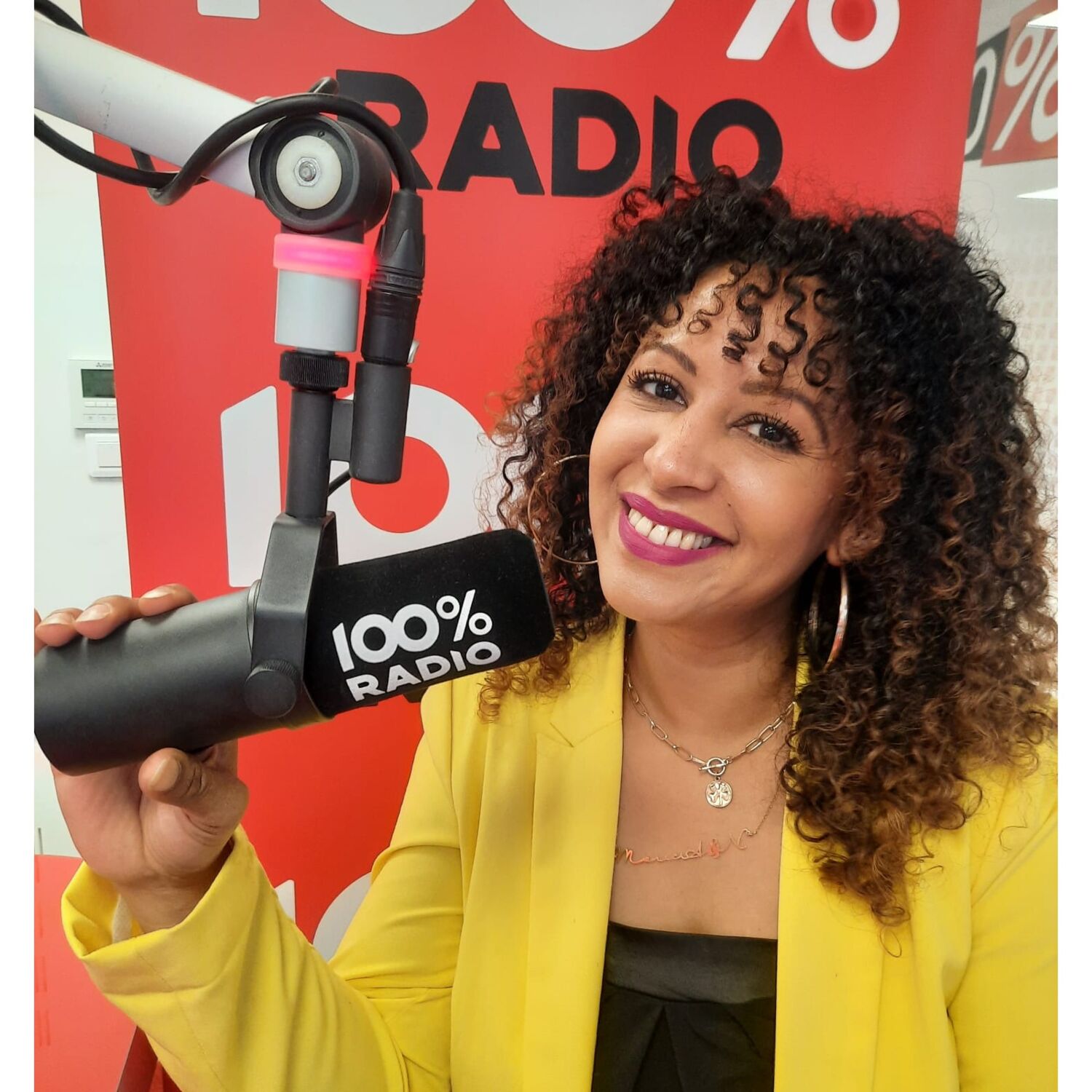 MASTERCLASS sur LE POUVOIR D'ÊTRE SOI avec Monica sur 100%