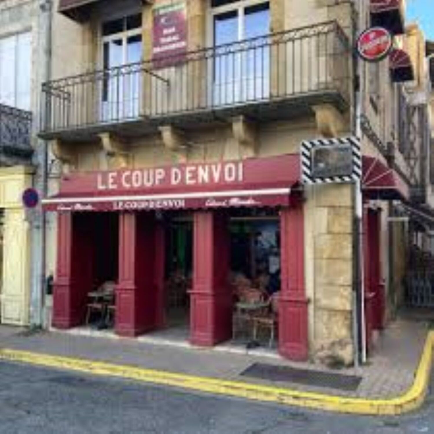 Le menu du jour sur 100% radio au restaurant Le Coup D’envoi Mirande