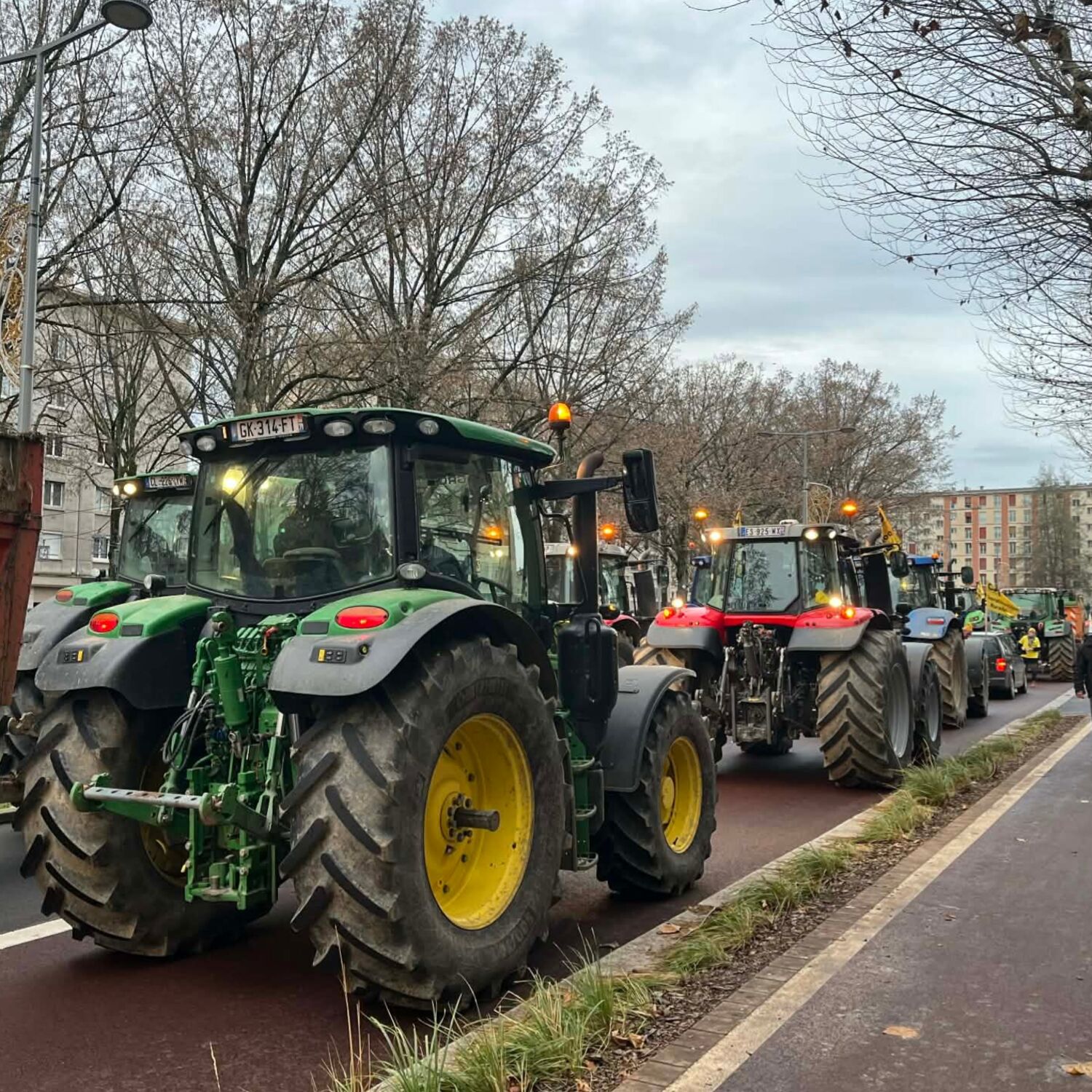 Colère agricole : une cinquantaine de tracteurs à Rouen episode artwork