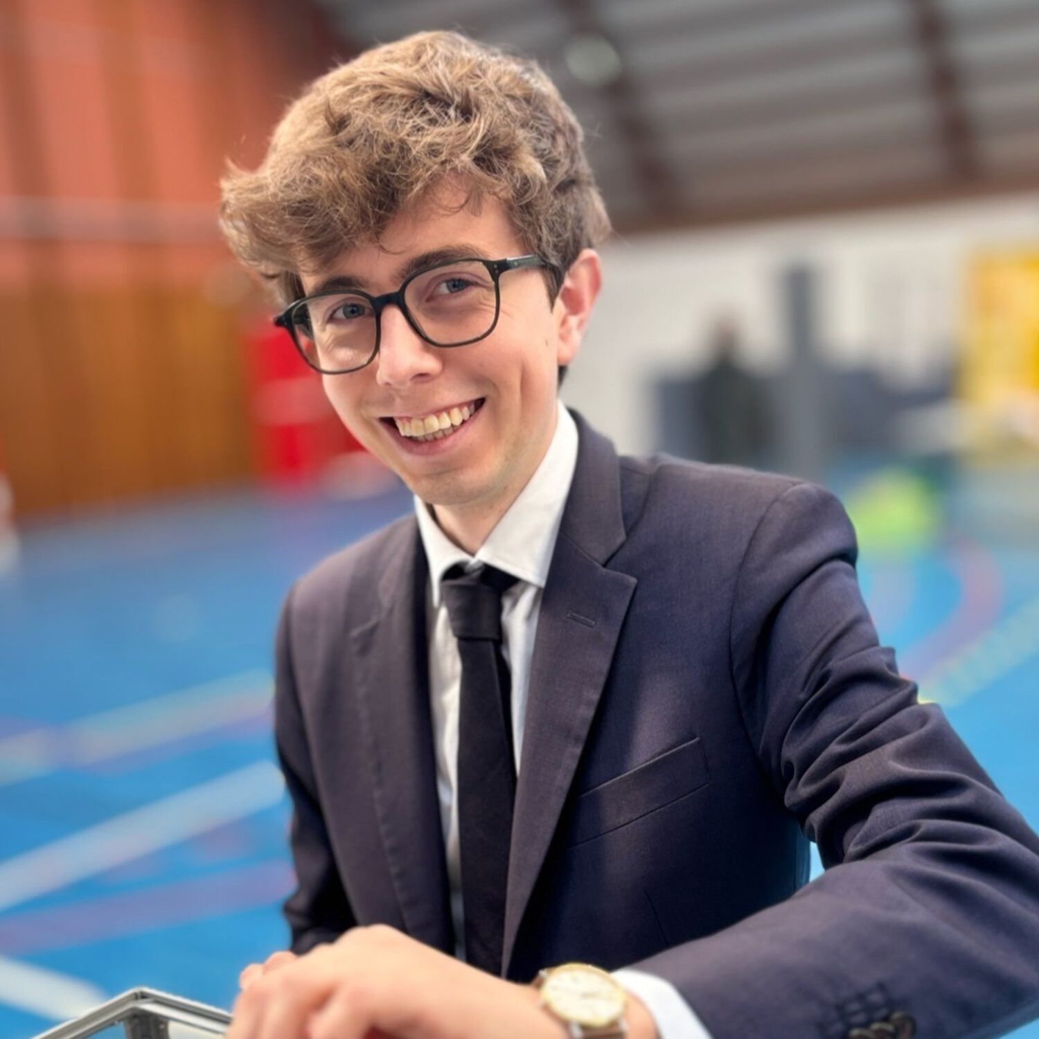 Élu au premier tour au Vaudreuil, Louis Speybrouck est le plus jeune maire de l'Eure episode artwork
