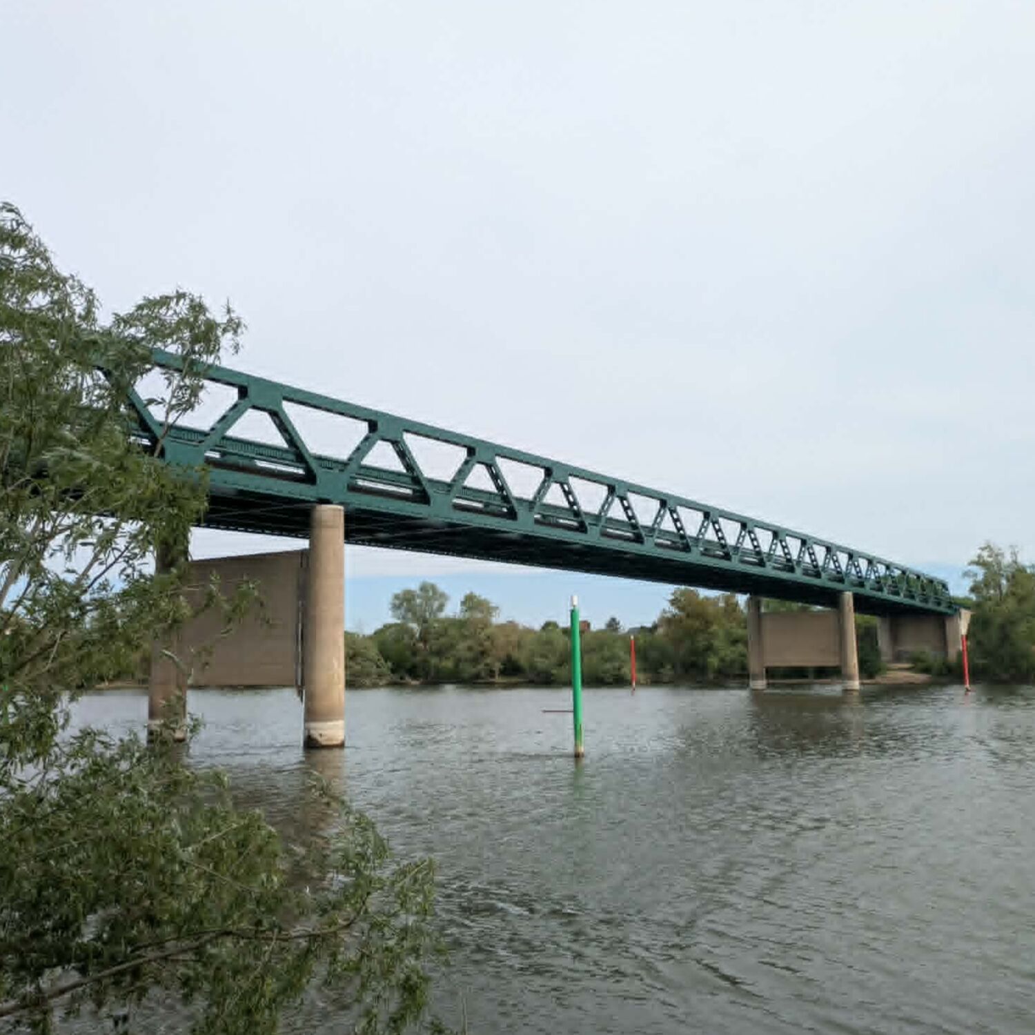 Après 13 mois de rénovation, le pont de Courcelles-sur-Seine a rouvert episode artwork