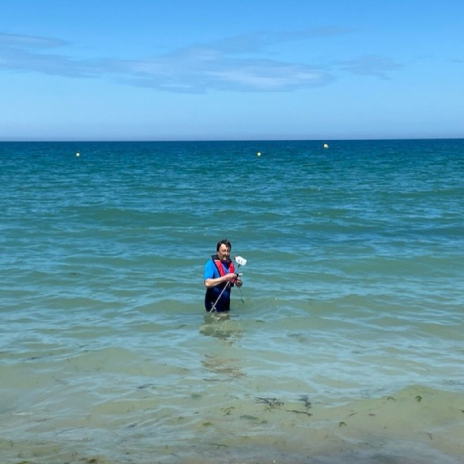 Normandie : les eaux de baignade font l’objet d’une surveillance sanitaire episode artwork