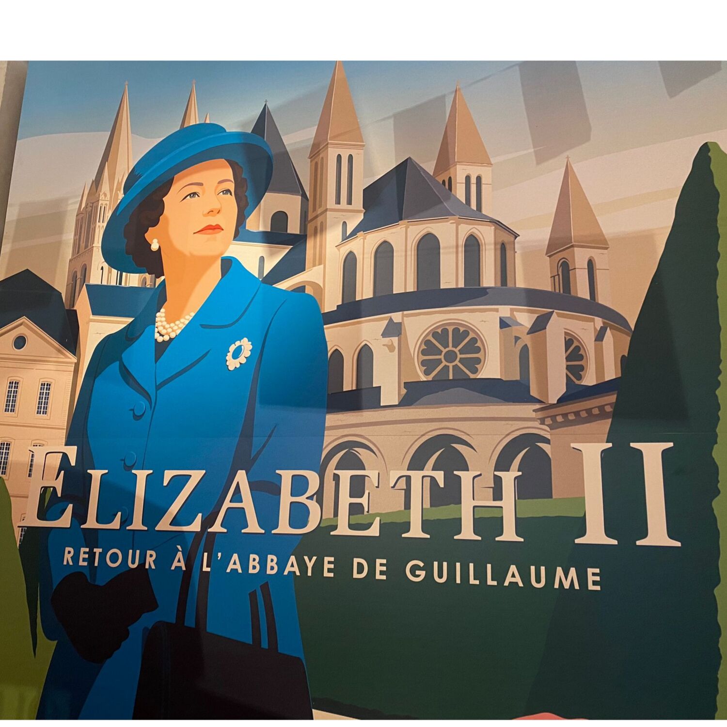 Une exposition consacrée à Elizabeth II tout l’été à Caen episode artwork