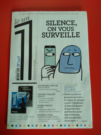 Journal Le Un avec pour titre « Silence, on vous surveille »