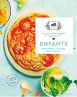 Enfants, mon premier livre de cuisine, 65 recettes fastoches et gourmandes pour les cuisiniers  en herbe, élaborées avec amour