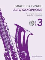 Grade by Grade - Saxophone alto, Degré 3. alto saxophone and piano.
