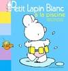 Petit lapin Blanc à la piscine