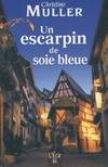 Escarpin de soie bleue (un)