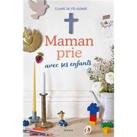 Famille Maman prie avec ses enfants