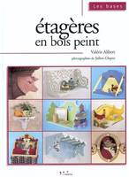 Étagères en bois peint