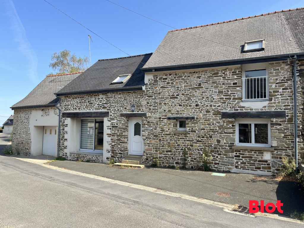 A VENDRE EN EXCLUSIVITE CHEZ BLOT IMMOBILIER - BAIN DE BRETAGNE - MAISON T5 - 134 m²