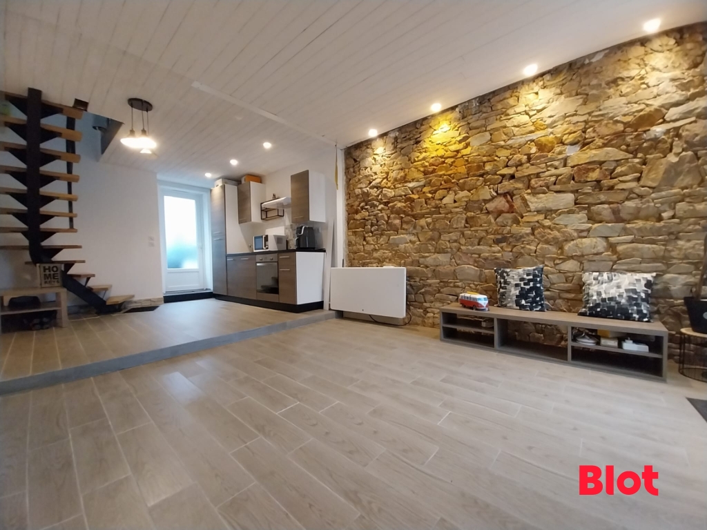 A VENDRE CHEZ BLOT IMMOBILIER BAIN DE BRETAGNE - MAISON 2 CHAMBRES - JARDIN - ST NICOLAS DE REDON