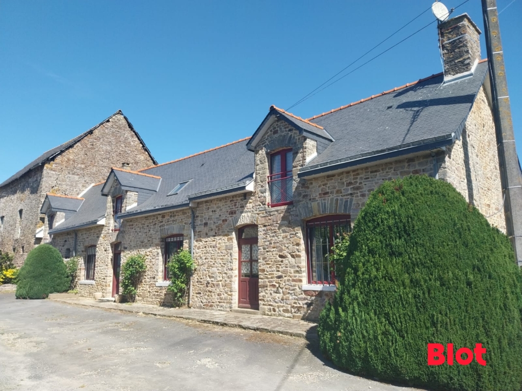 A vendre chez BLOT VITRE !! Longère à 15 mn de Vitré