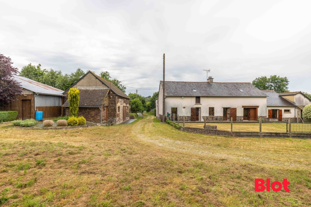 EXCLUSIVITÉ BLOT IMMOBILIER – Longère de charme en campagne avec fort potentiel d’aménagement