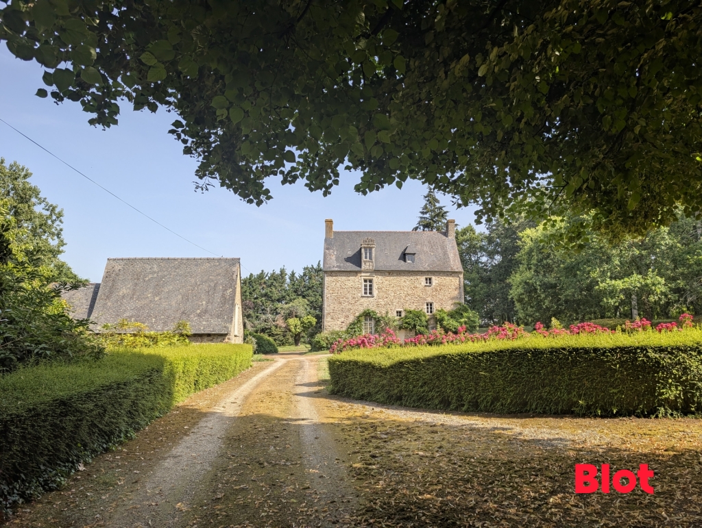 A VENDRE CHEZ BLOT VITRE - DEMEURE D'EXCEPTION ERBREE 17 ha 6 ch