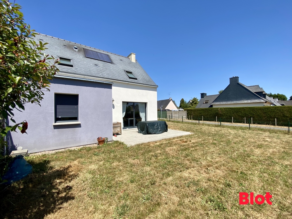 Maison contemporaine de 2015 – 4 chambres – Jardin sans vis-à-vis – MONTFORT-SUR-MEU