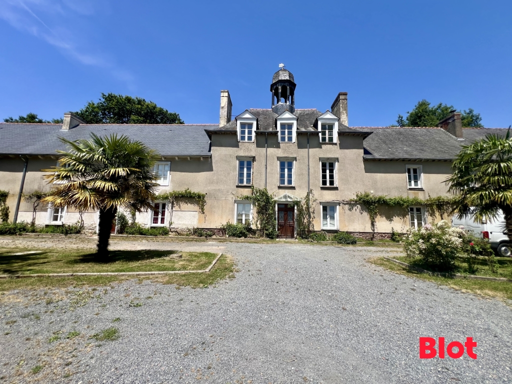 A VENDRE BLOT IMMOBILIER SAINT-MEEN-LE-GRAND (35290) - PROPRIÉTÉ DE CARACTERE