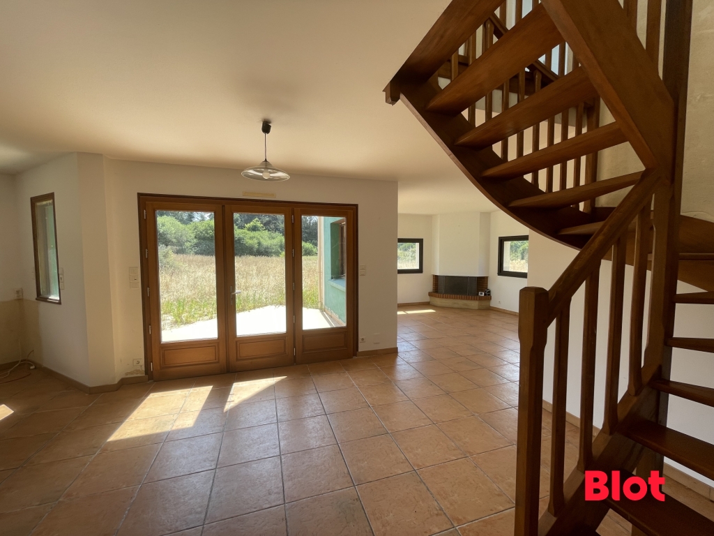 A VENDRE CHEZ BLOT IMMOBILIER - LAILLE - MAISON T7 - 140M²