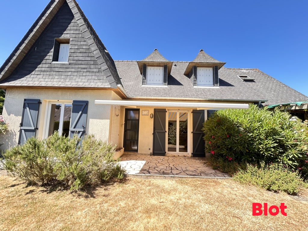 EXCLUSIVITE Maison au calme proche centre bourg
