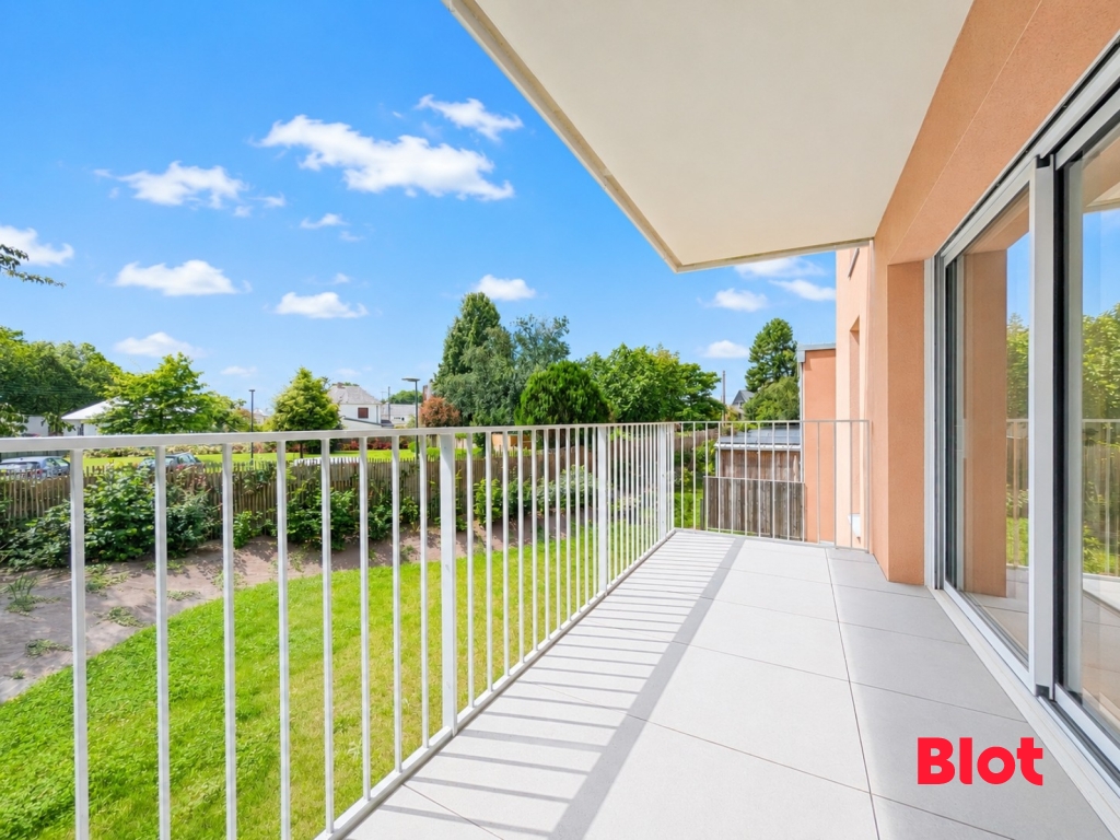 À VENDRE - Superbe T4 contemporain de 91m² en plein centre de NOYAL SUR VILAINE