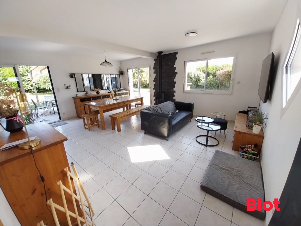 A vendre maison 4 chambres proche VITRE