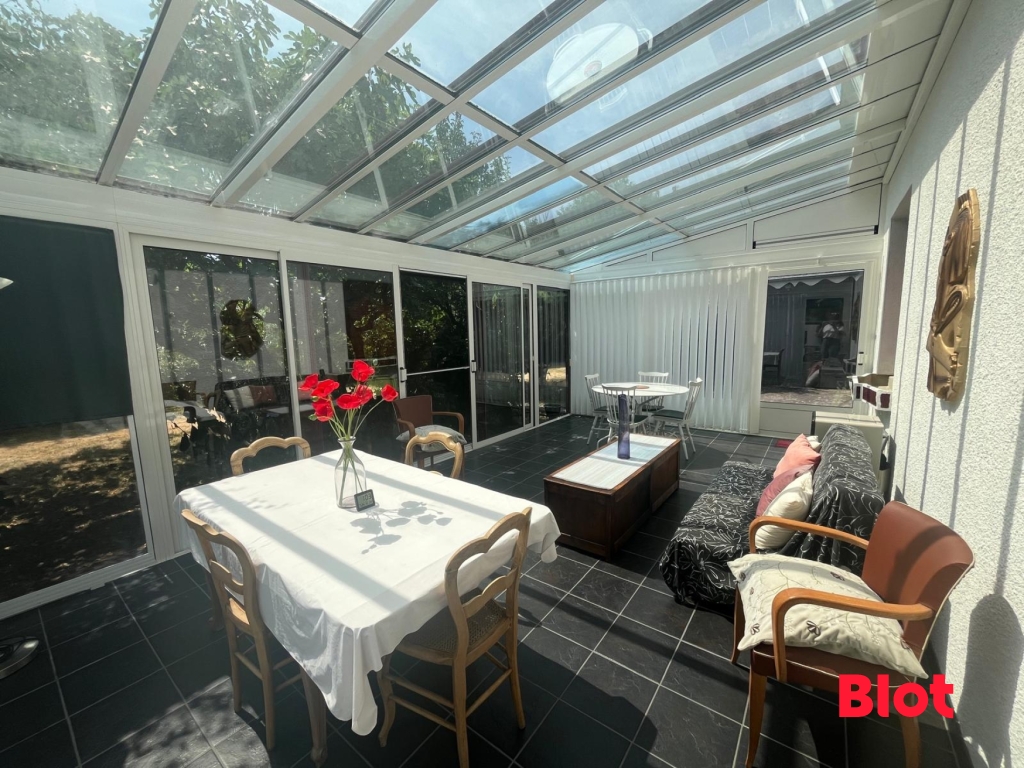 A vendre chez Blot Vitré - Charmante maison à Etrelles – Le charme des années 50 avec un fort potent