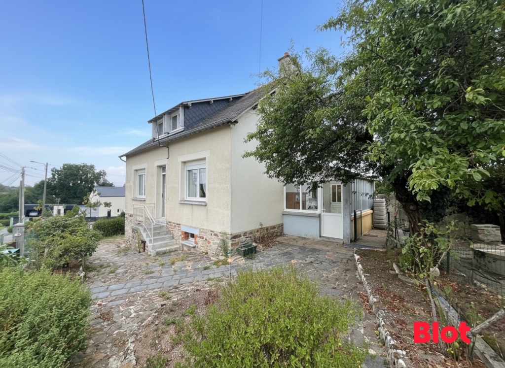 A VENDRE EN EXCLUSIVITE PAR BLOT IMMOBILIER - MAISON 4 CHAMBRES - TERRAIN - PLECHATEL