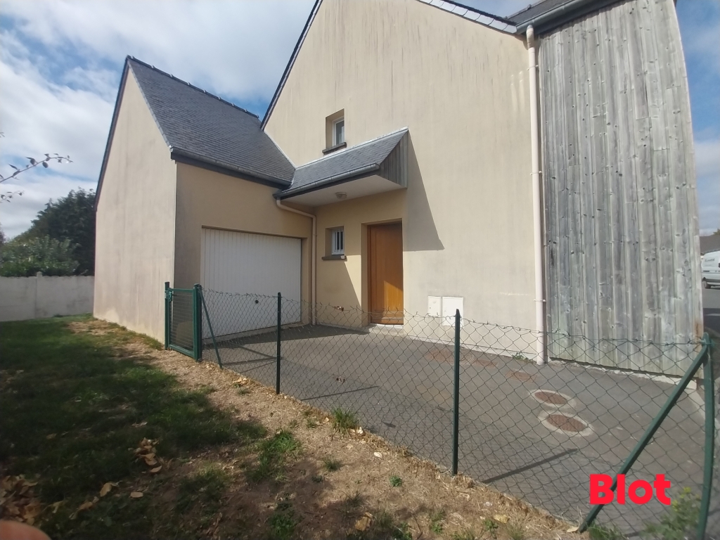 A vendre Blot Immobilier Pacé maison de bourg 4 pièces 3 chambres