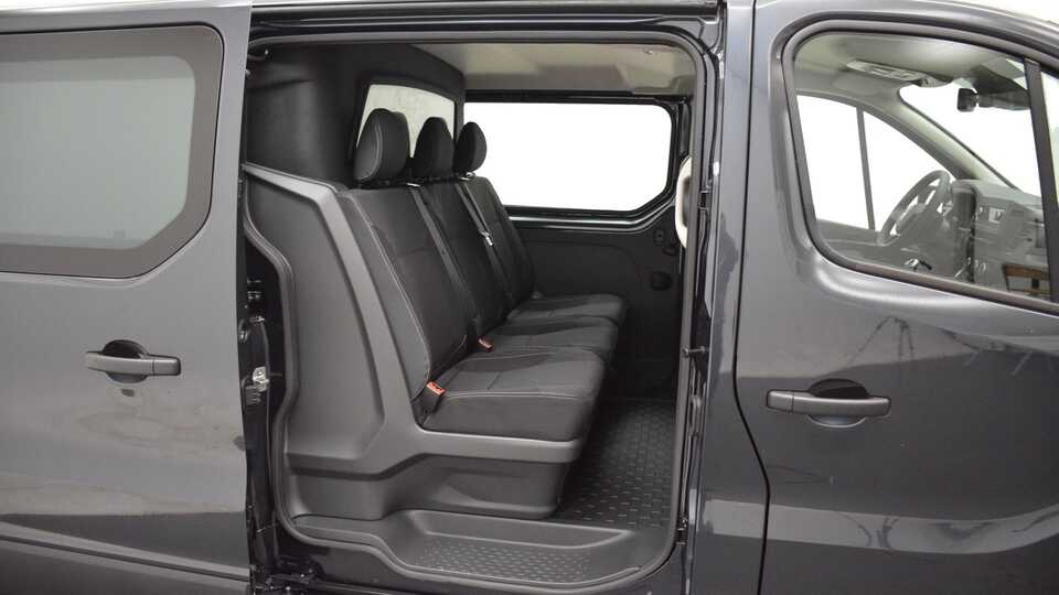 Altus Utilitaires - Renault Trafic L2H1 Cabine Approfondie Grand Confort