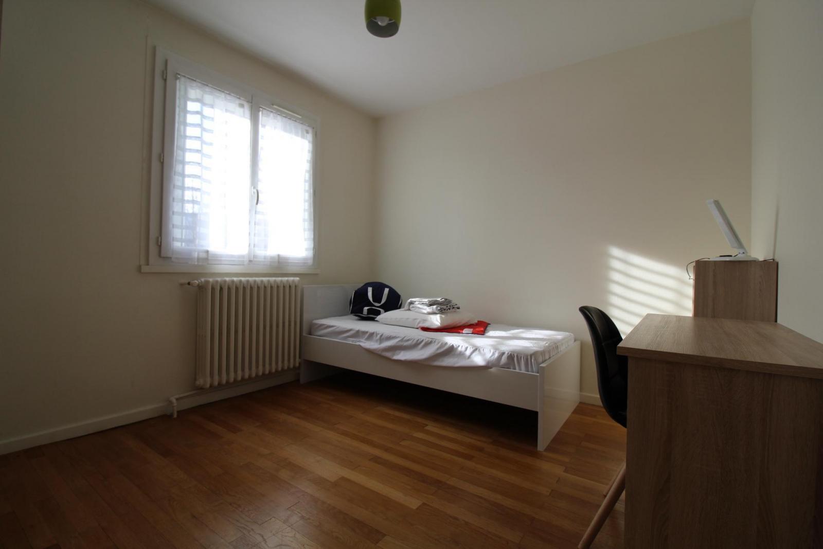 Location Appartement Grenoble Studio 10 29 M 350 Mois C C