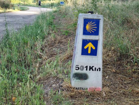 Entfernungsstein 501 km bis Santiago 
