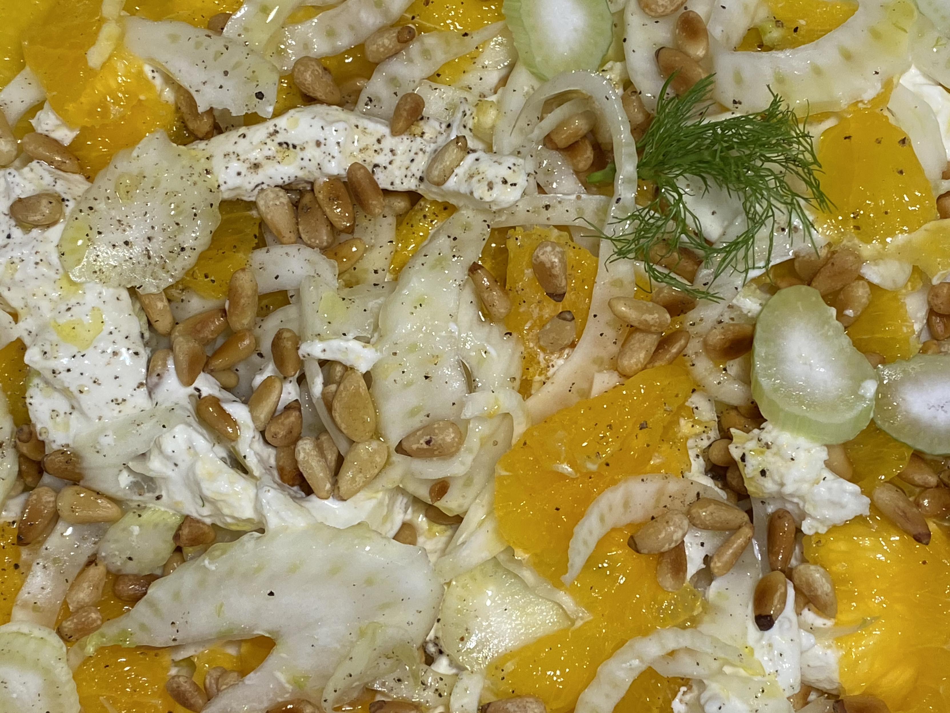 Detail shot Insalata di finocchi con arance e burrata