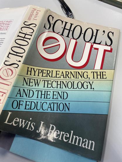 Cover von „School‘s out“ von Lewis Perelman