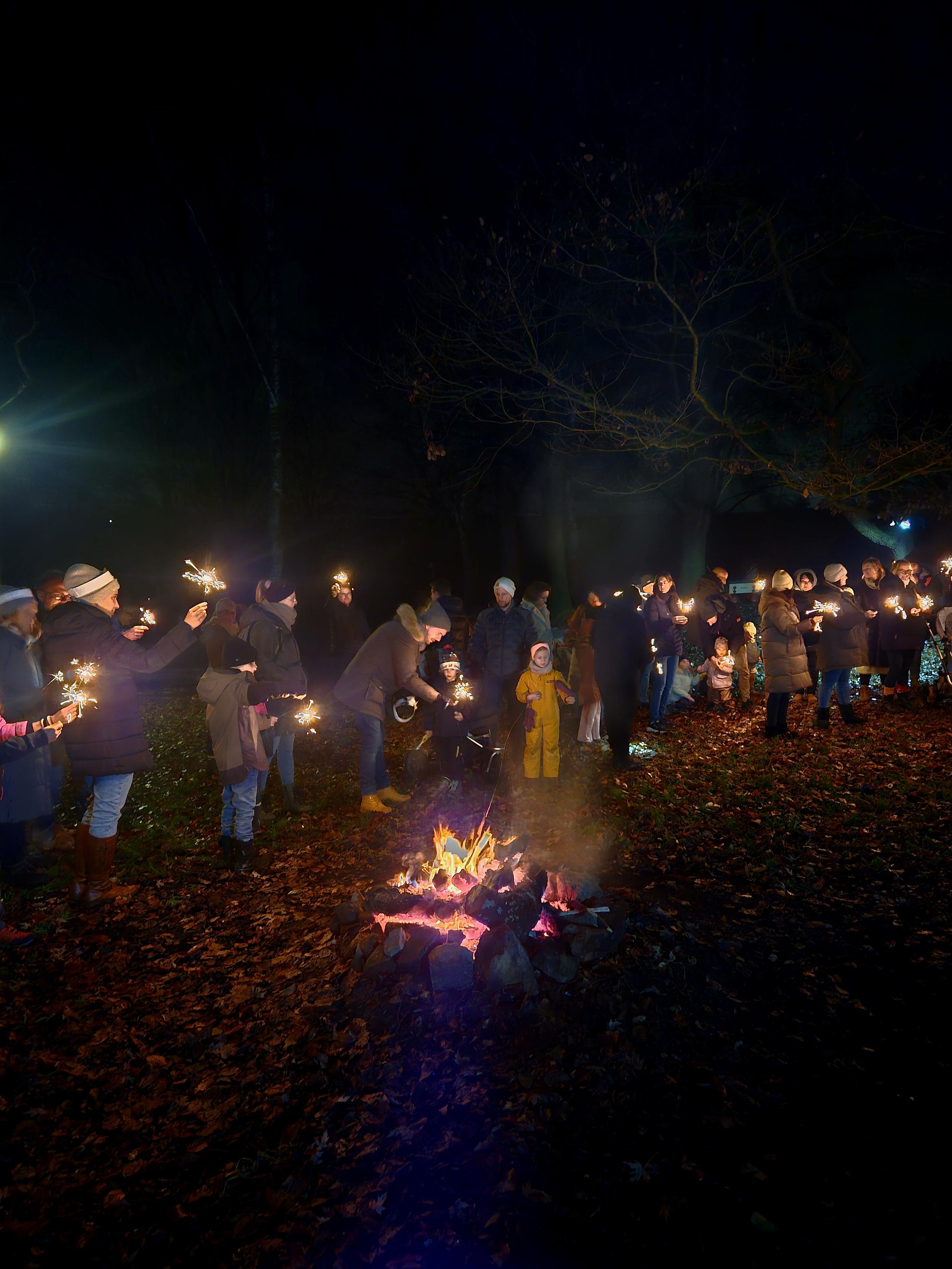 Feuer und Wunderkerzen