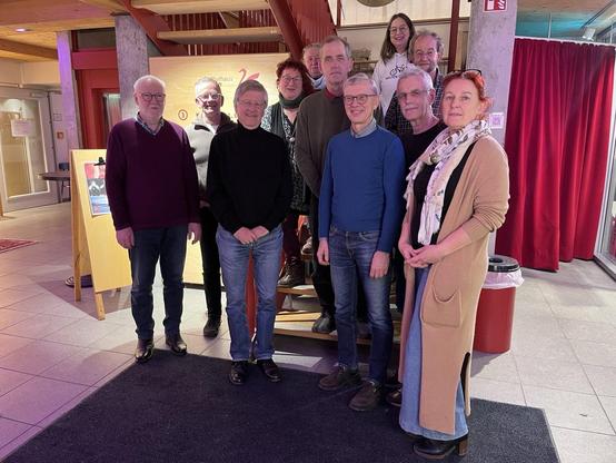 Netzwerktreffen LocalZero Kreis Rems-Murr am 19.01.2026 in Waiblingen.man sieht 11 erwachsene Personen zwischen 40 und 70