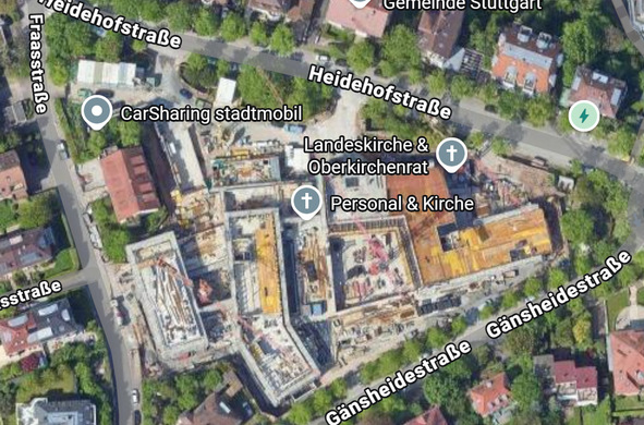 Screenshot von Google Maps Heidehofstr. mit Oberkirchenratsgebäuden im Baustellenzustand von oben. 