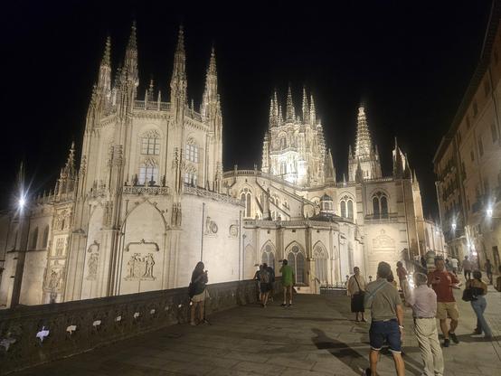Kathedrale bei Nacht