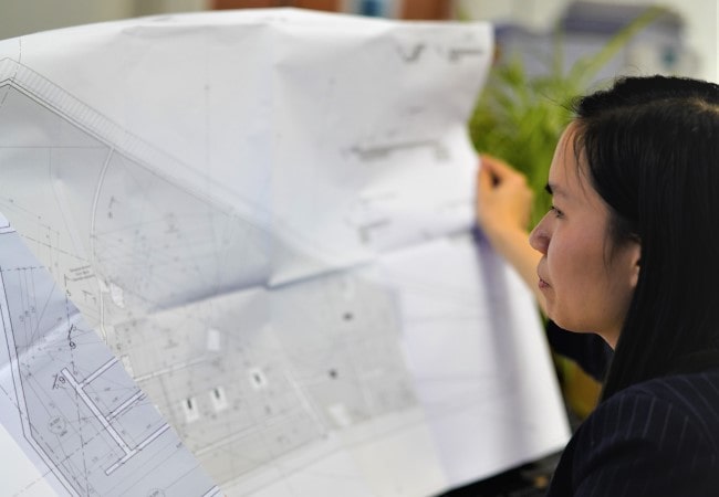 Our vision visual of a socotec employee