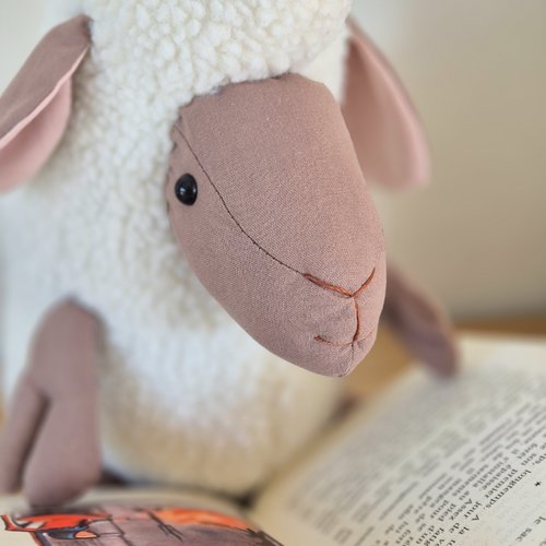 Poupée mouton