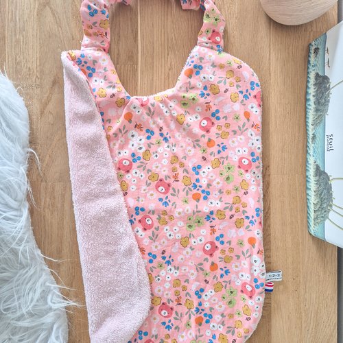 Grande serviette élastique