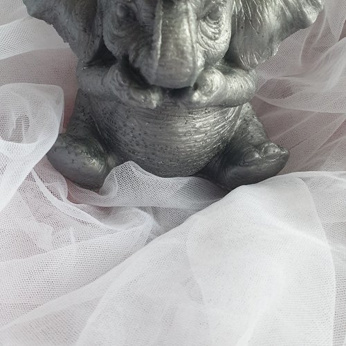 Éléphant en résine