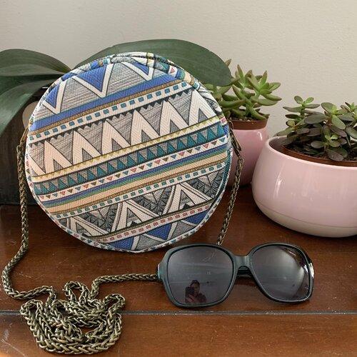 Sac rond - cuir végan imprimé motif ethnique