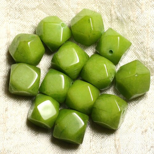 Fil 39cm 25pc env - perles de pierre - jade cubes facettés 14-15mm vert