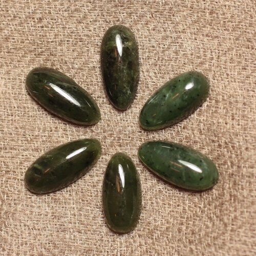 Cabochon de pierre - jade canada néphrite - goutte 15x7mm  4558550031242