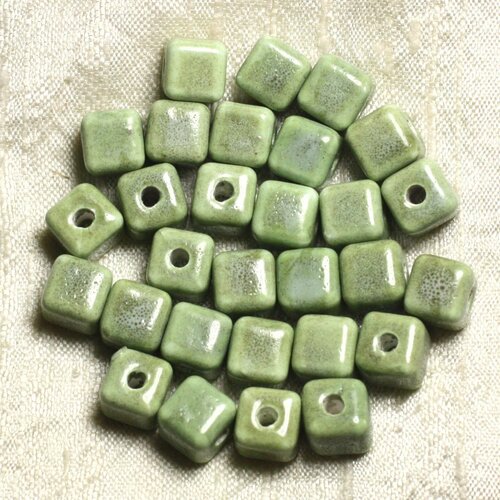 10pc - perles céramique cubes 10mm perçage 3mm vert amande  4558550008336