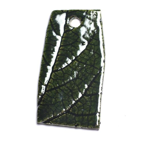 N74 - pendentif porcelaine céramique nature feuilles 51mm vert olive - 8741140004573
