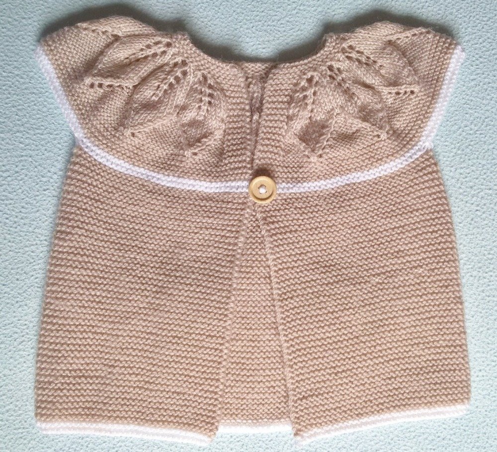 Gilet Manches Courtes Pour Bebe Fille De 12 Mois Tricot Fait Main Un Grand Marche